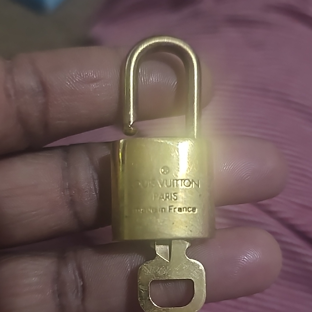 Louis Vuitton Gold Padlock 321